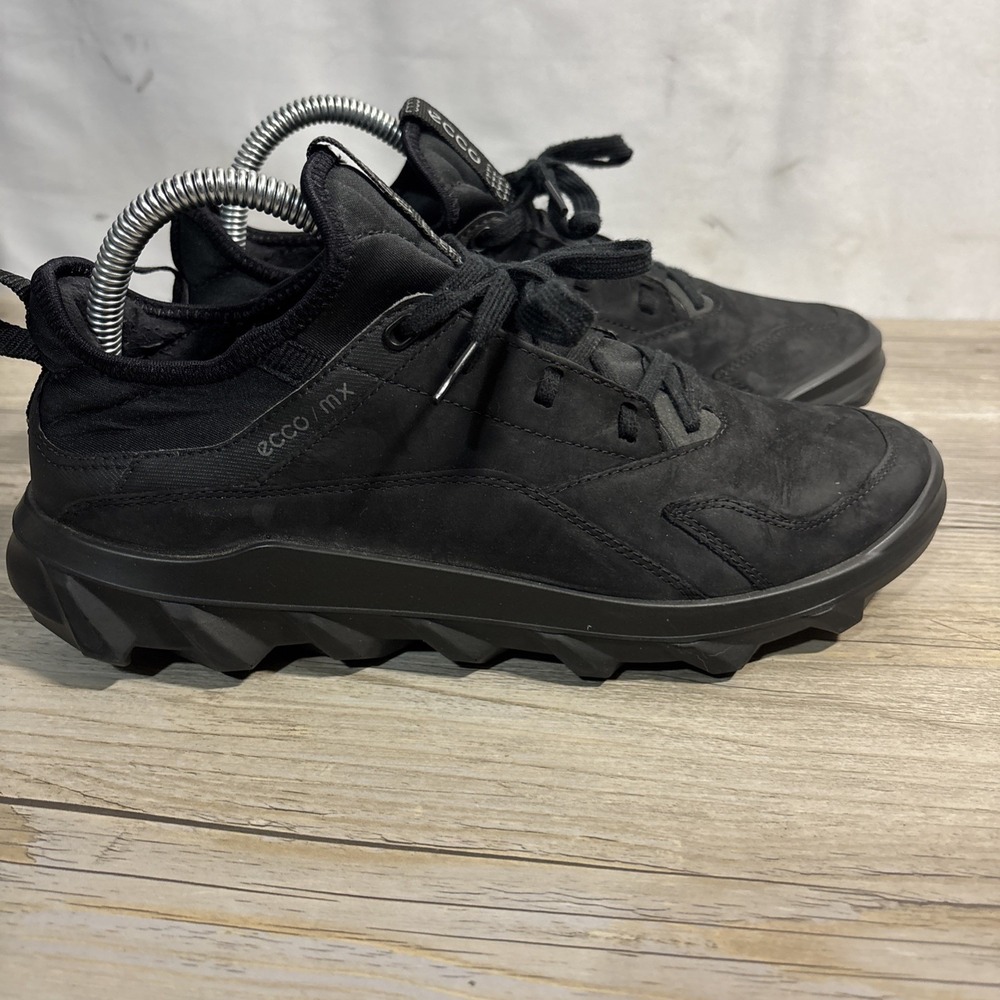Women's 8- 8.5 ECCO MX Low Black Oil Nubuck Outdoor Sneakers  Hiking Running